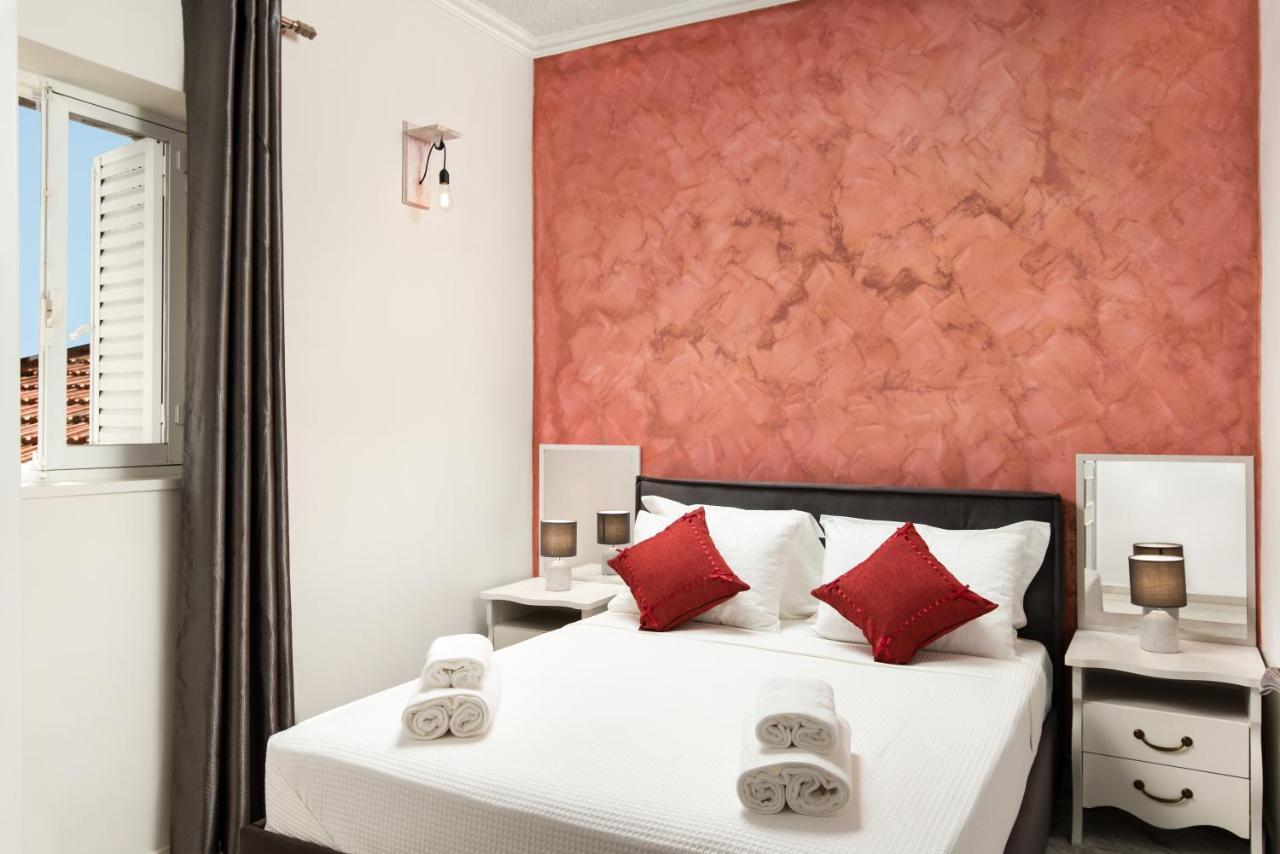 Vista Del Puerto Apartment Chania  ภายนอก รูปภาพ